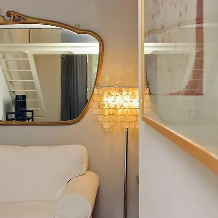 דירה Bright Flat With Wonderful Views In The Centre רומא