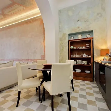 Bright Flat With Wonderful Views In The Centre Apartment Rome