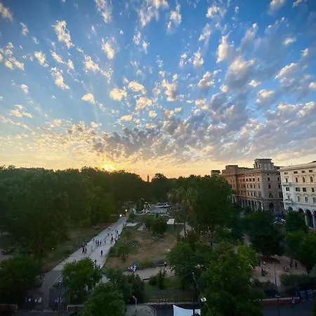 Bright Flat With Wonderful Views In The Centre Apartment