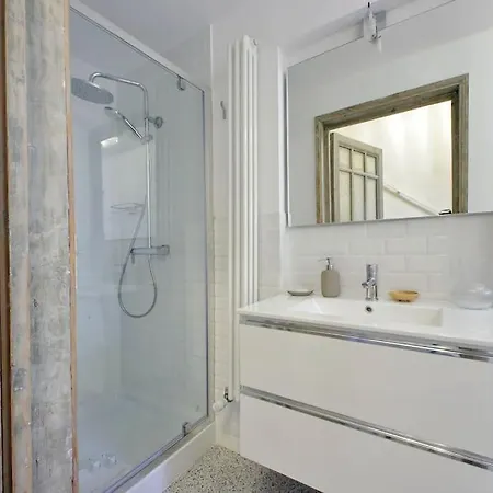 Bright Flat With Wonderful Views In The Centre Apartment