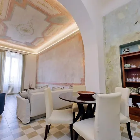 Bright Flat With Wonderful Views In The Centre Rome
